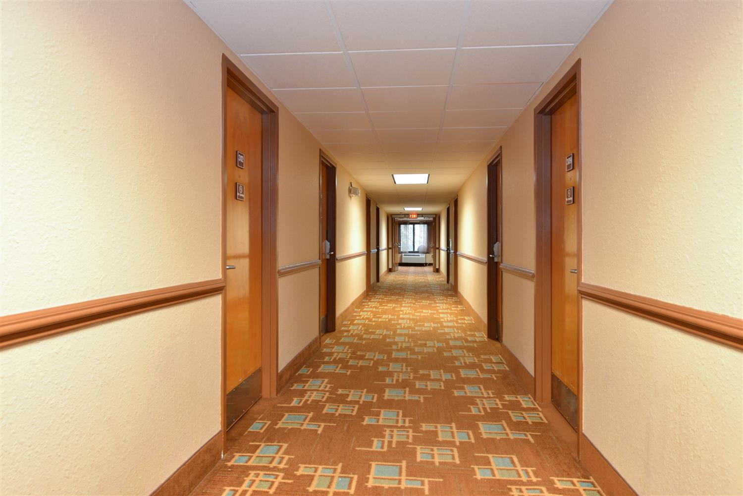เบสต์ เวสเทิร์น เอ็กเซคคิวทีฟ โฮเต็ล Hotel ดัมบาร์ตัน ภายนอก รูปภาพ